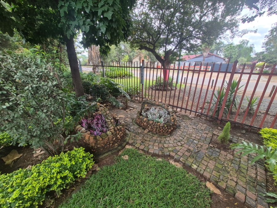 3 Bedroom Property for Sale in Oos Einde North West